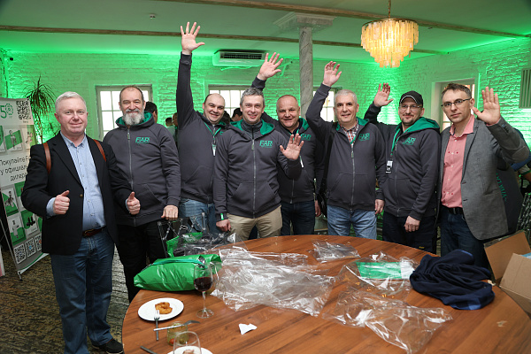 30 лет FAR: как прошел юбилей бренда в России    